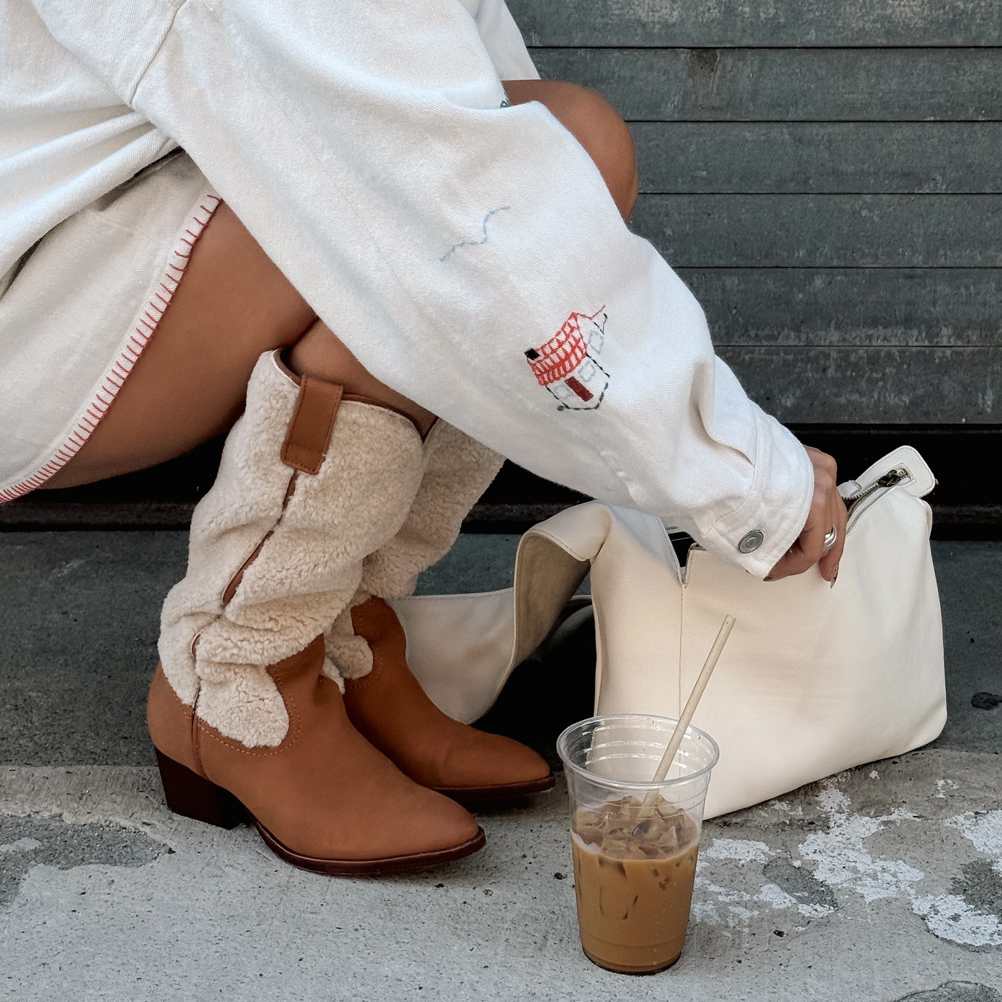 MYKEL PLUSH BOOTS CARAMEL NUBUCK - Image 2