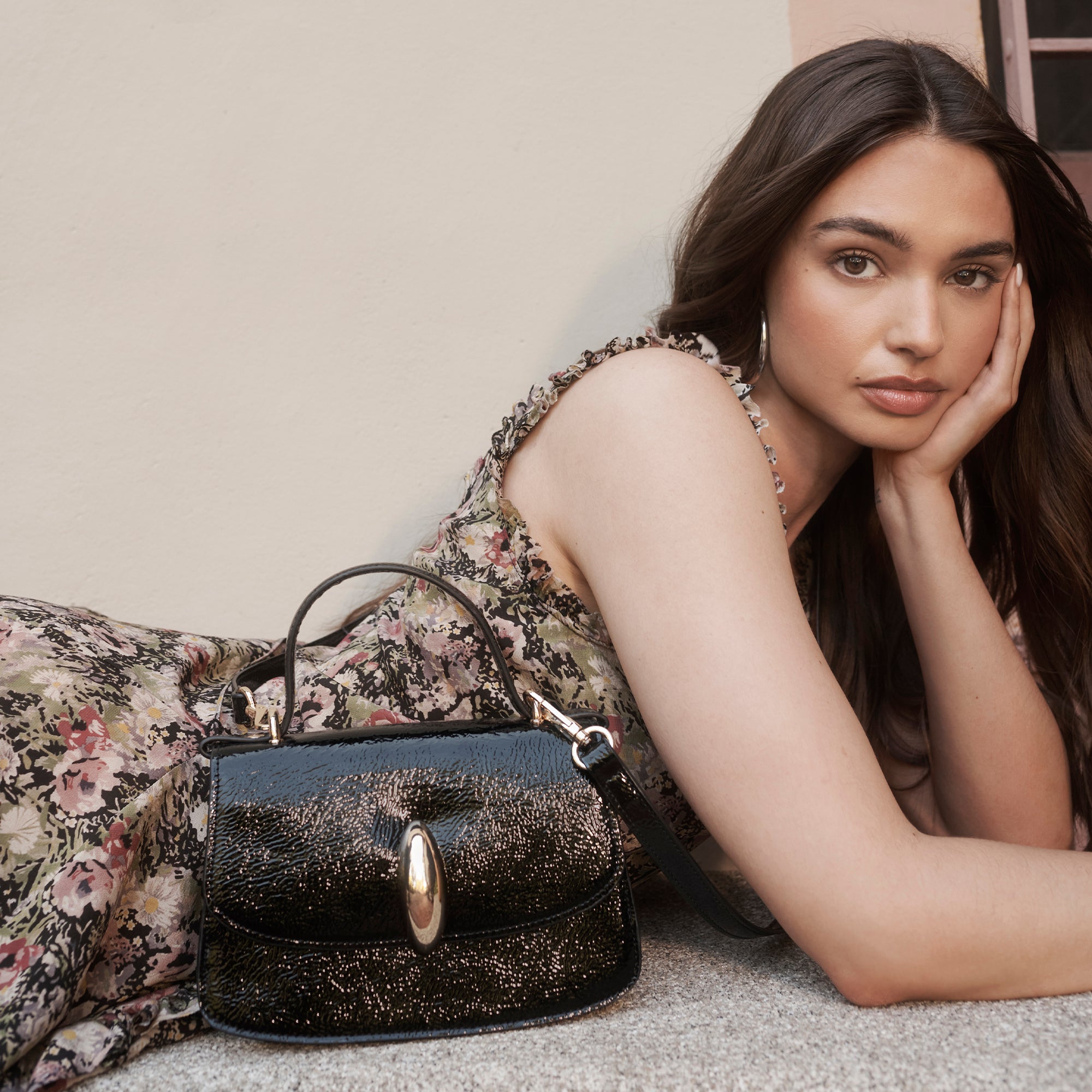 LUCIA CROSSBODY BLACK CRACKLED STELLA - Image 3