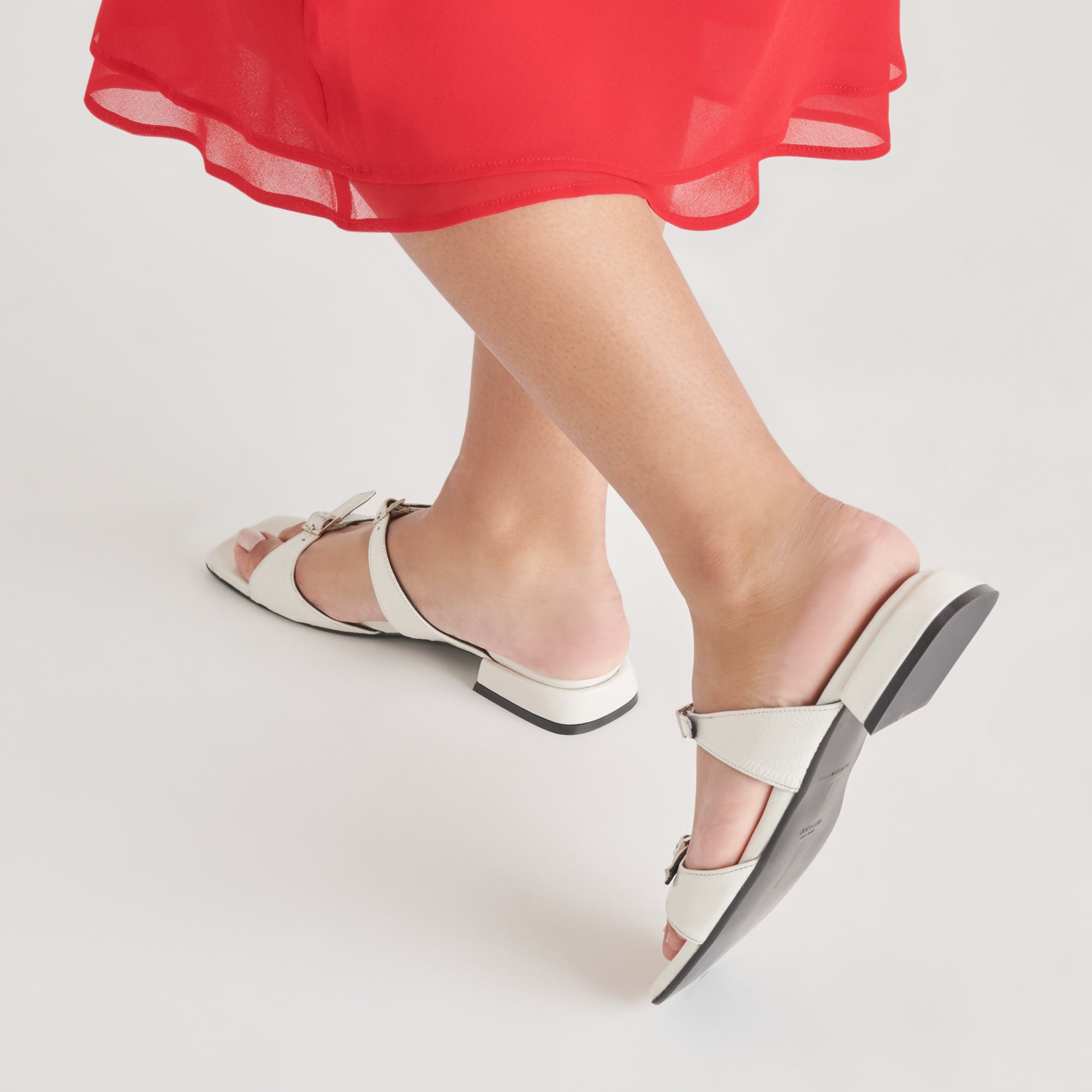 LAVERN SANDALS OFF WHITE CRINKLE PATENT - Image 4