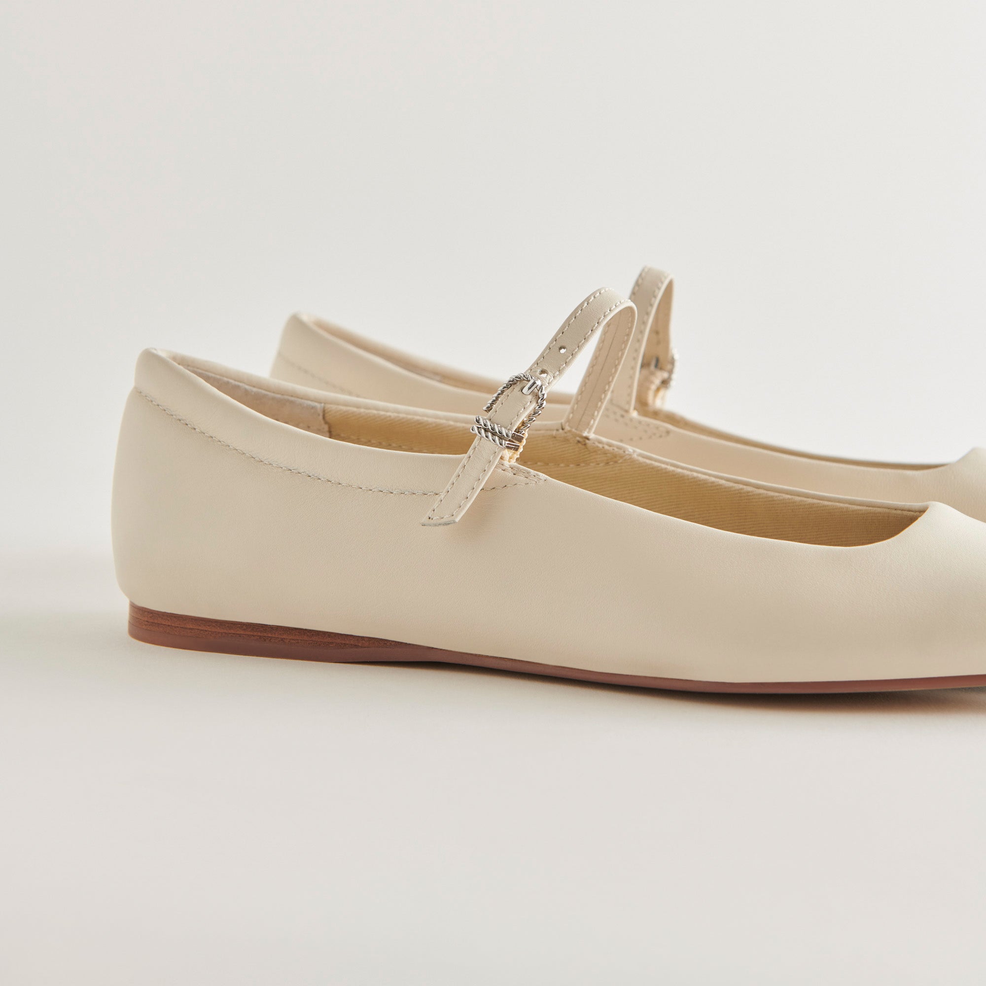 REYES BALLET FLATS IVORY LEATHER - Image 4