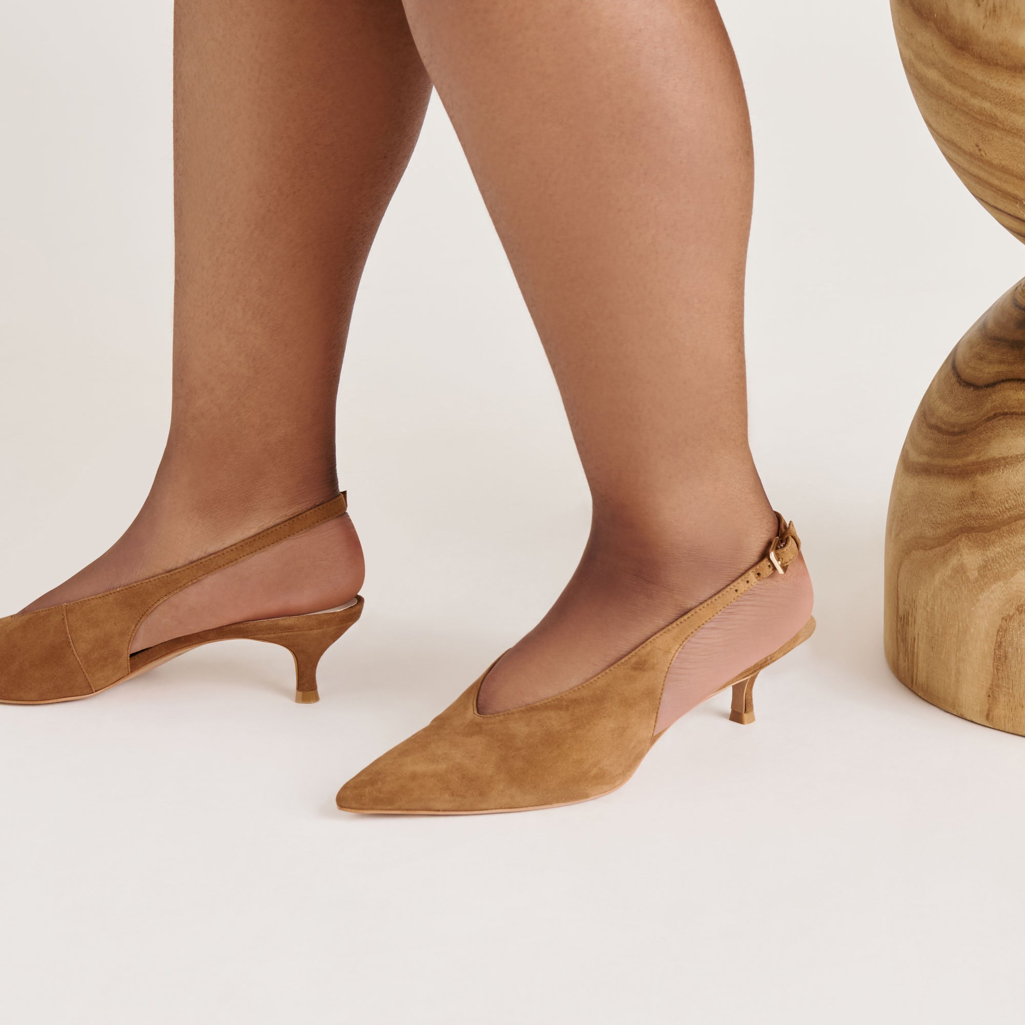 ALENNA HEELS LT BROWN SUEDE - Image 8