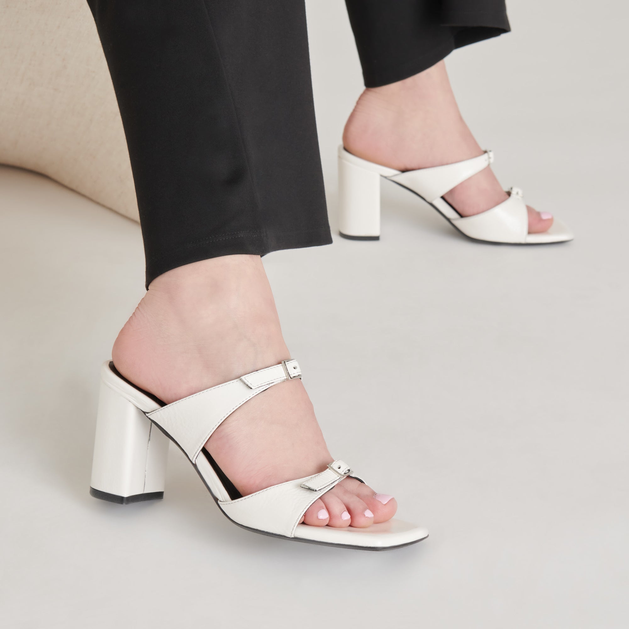 SHANE HEELS OFF WHITE CRINKLE PATENT - Image 3