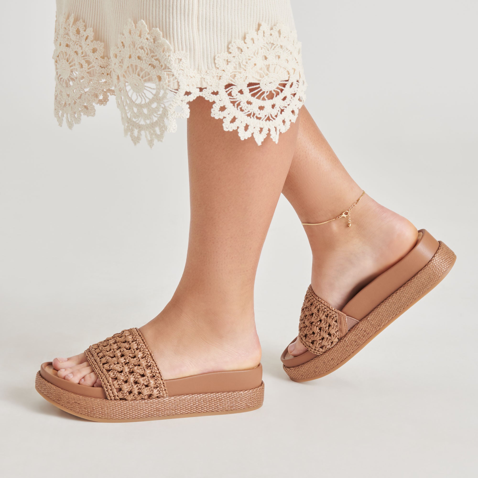 SIDONA SANDALS BROWN RAFFIA - Image 2