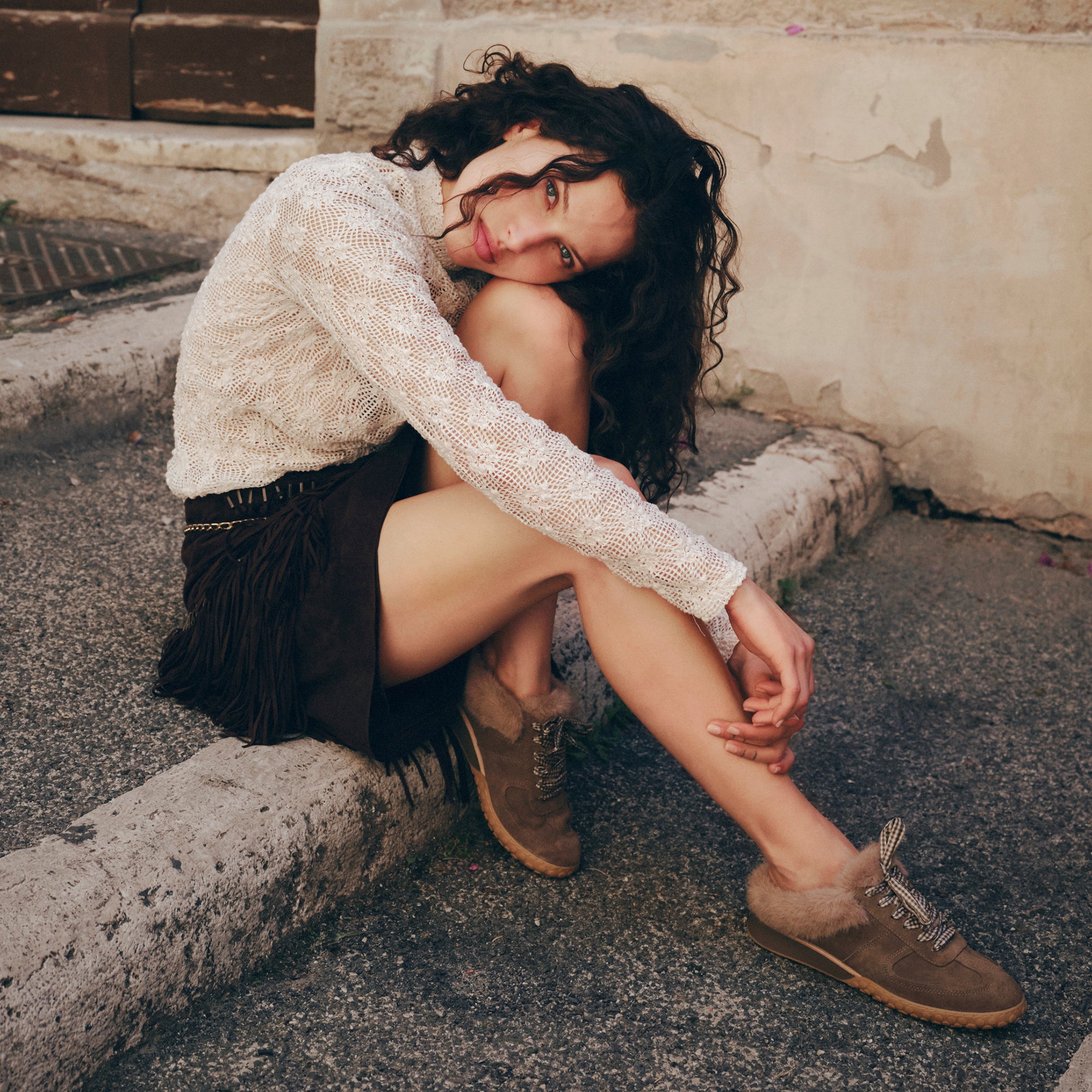 IZZEY PLUSH SNEAKERS OLIVE SUEDE - Image 2