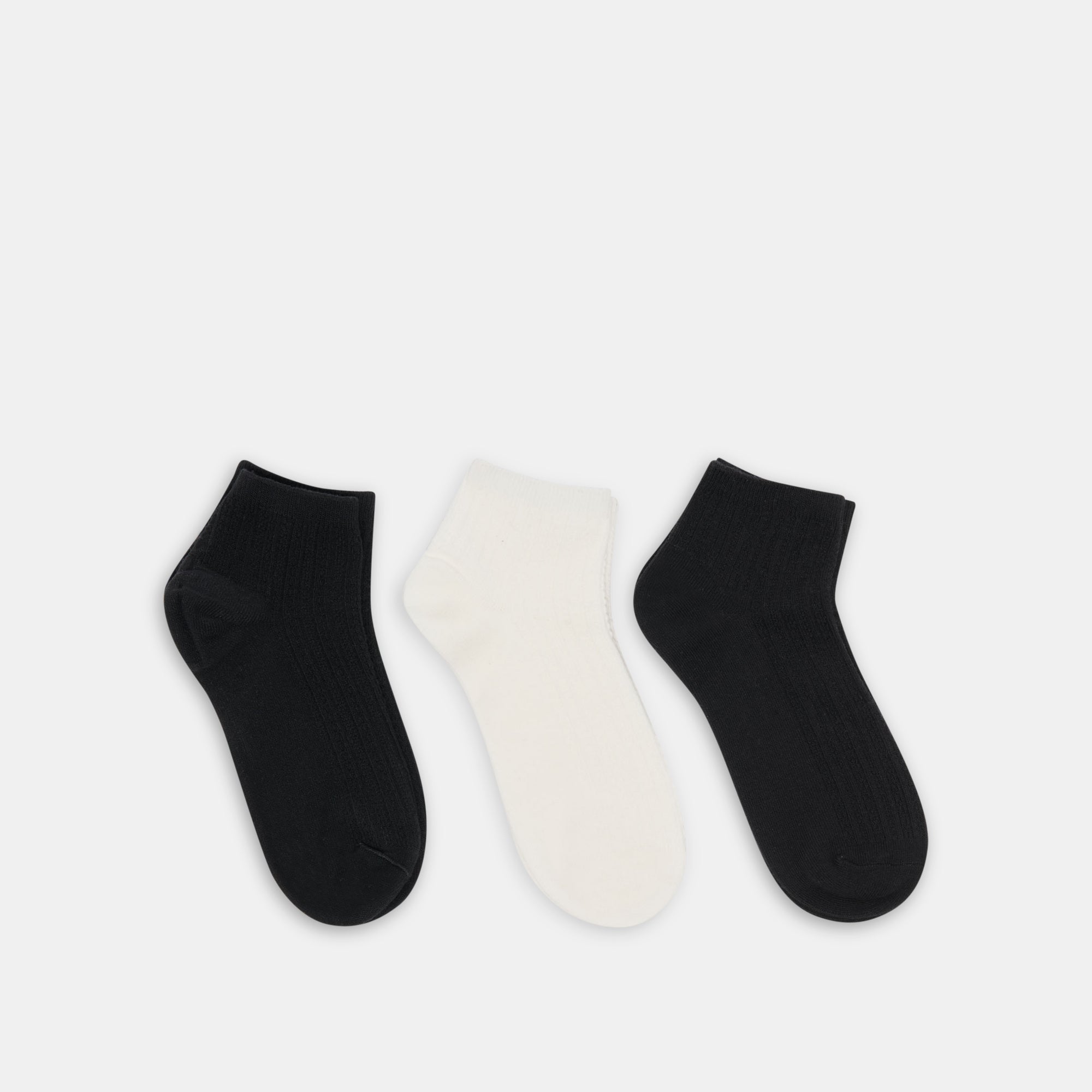 3 PACK CABLE ANKLET SOCKS BLACK WHITE - Image 3