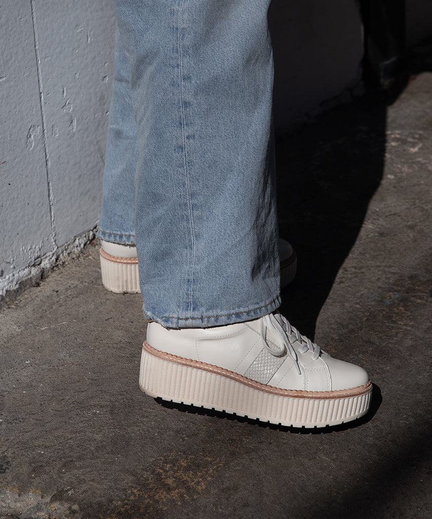 TIGER SNEAKERS WHITE LEATHER - Image 8